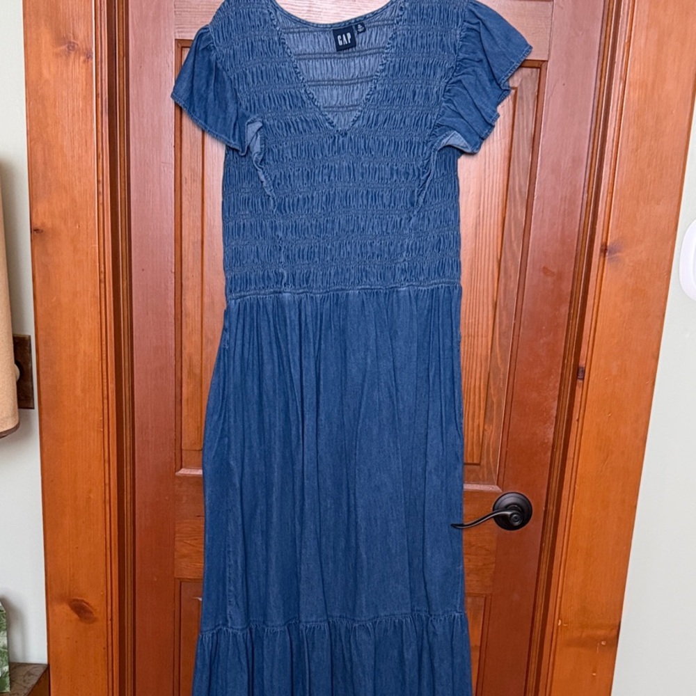 GAP Indigo Smocked Maxi Dress with Flutter Sleeves with pockets!